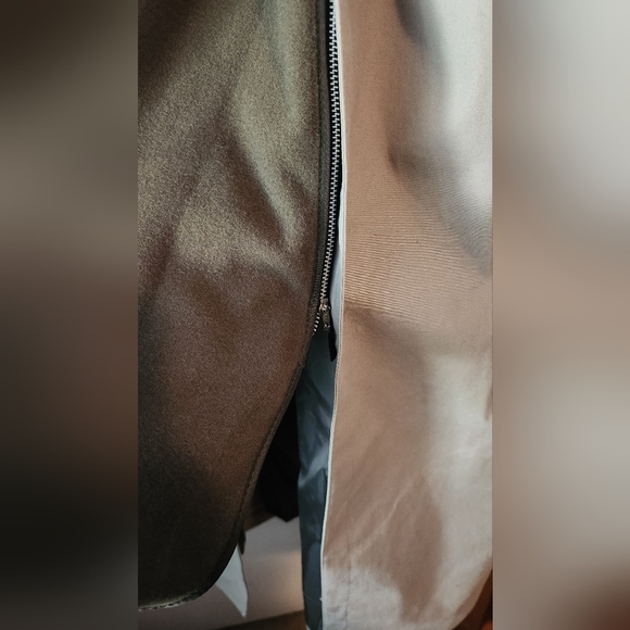 Men's London Fog raincoat, size 45 regular - Picture 7 of 7